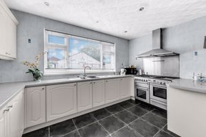 Photo 19- click for photo gallery